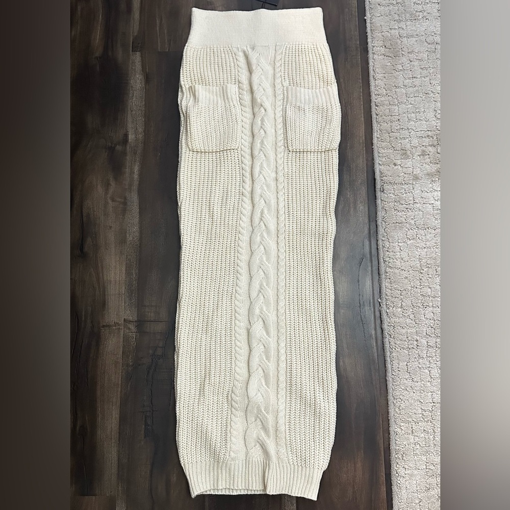 JluxLabel Sweater Maxi Skirt